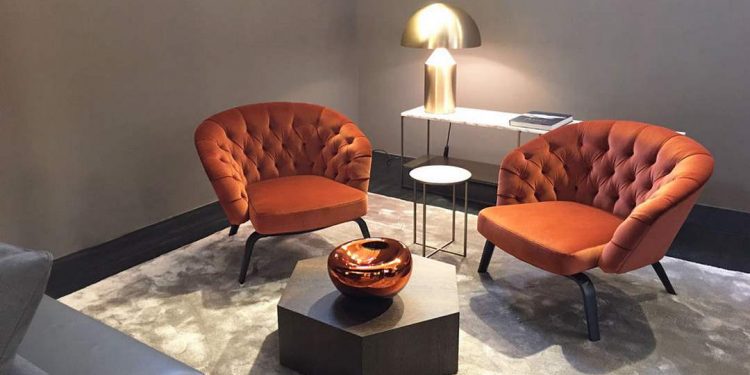 Vệ sinh ghế bành thường xuyên sẽ giúp tuổi thọ ghế được kéo dài