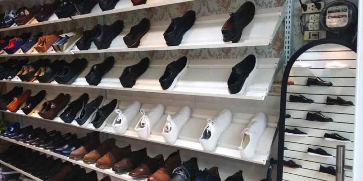 Kệ giày với công dụng làm vật dụng nội thất vô cùng thẩm mỹ