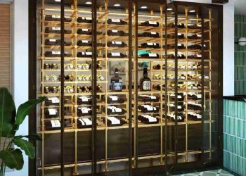 Tủ rượu gỗ sồi – Những điều cần biết trước khi mua tủ